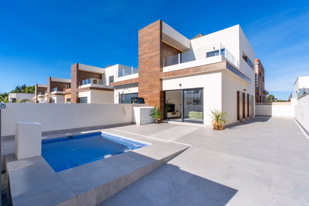 Amatista Garden Villas — new development in Daya Nueva