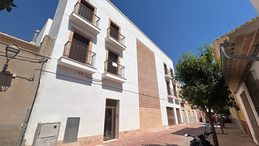 Edificio Cierna in Hondón de las Nieves — photo 5