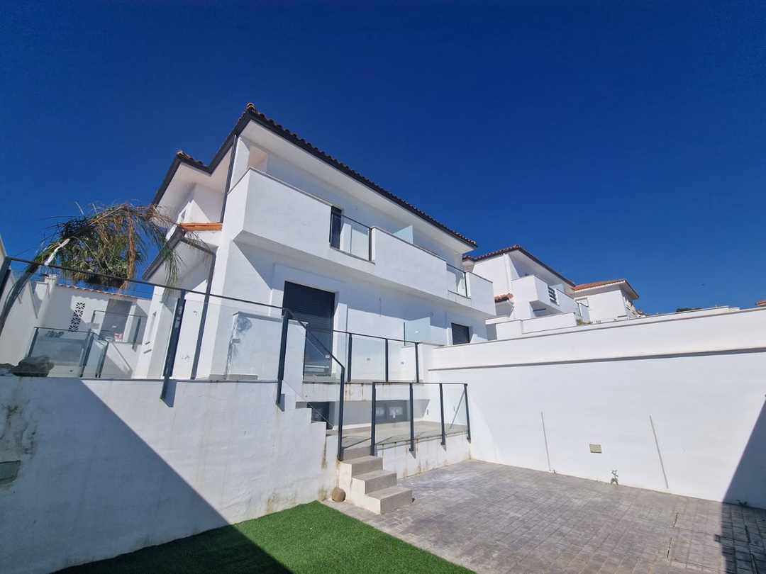 Casas Pareadas y Villa Aldea Hills — new development in Manilva