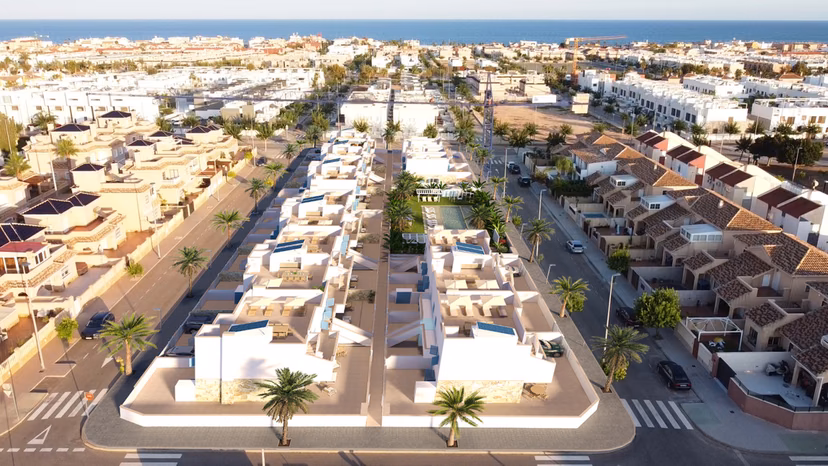 Porto Marina Plaza - Apartments — new development in Pilar de la Horadada