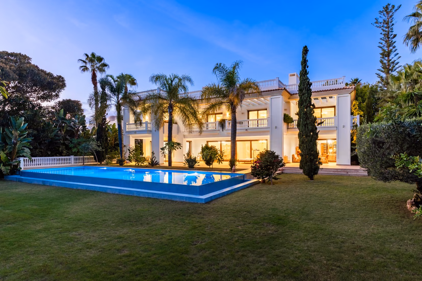 Villa Murcia — new development in Estepona
